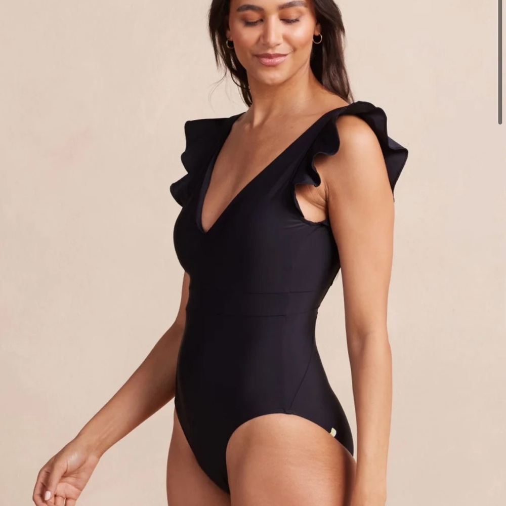 Summersalt ruffle backflip